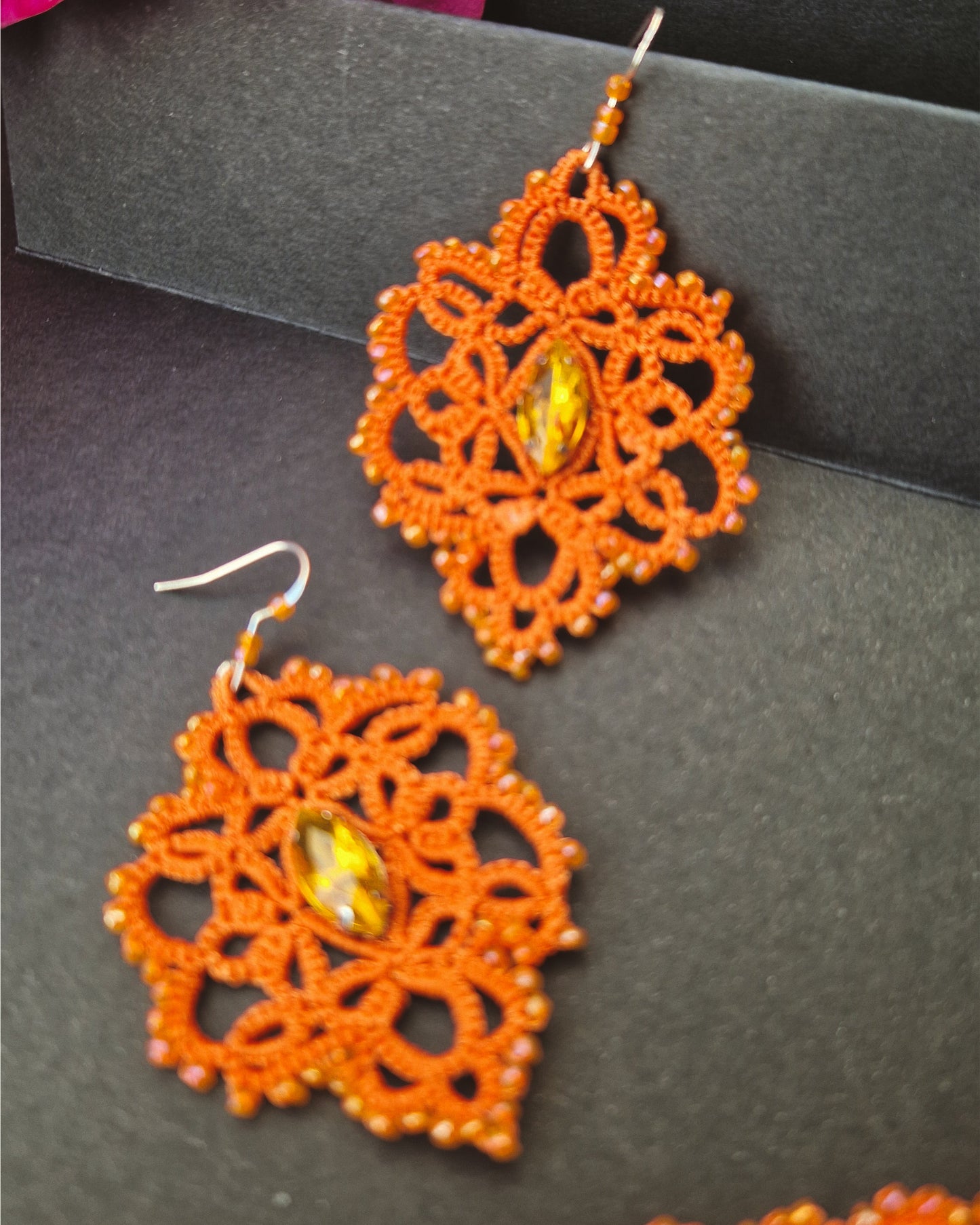 Iride Sole - Set Orecchini e Bracciale in Chiacchierino