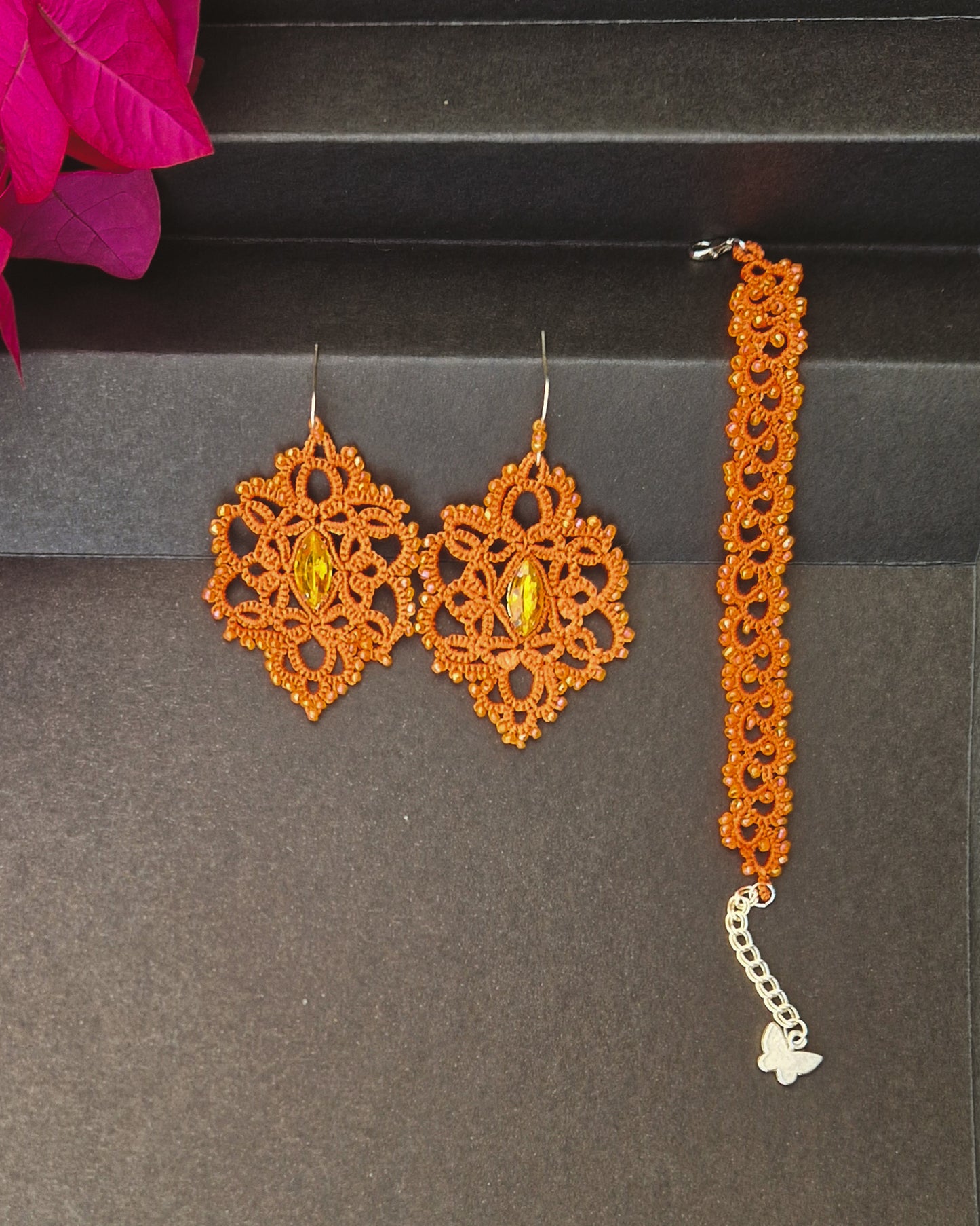 Iride Sole - Set Orecchini e Bracciale in Chiacchierino