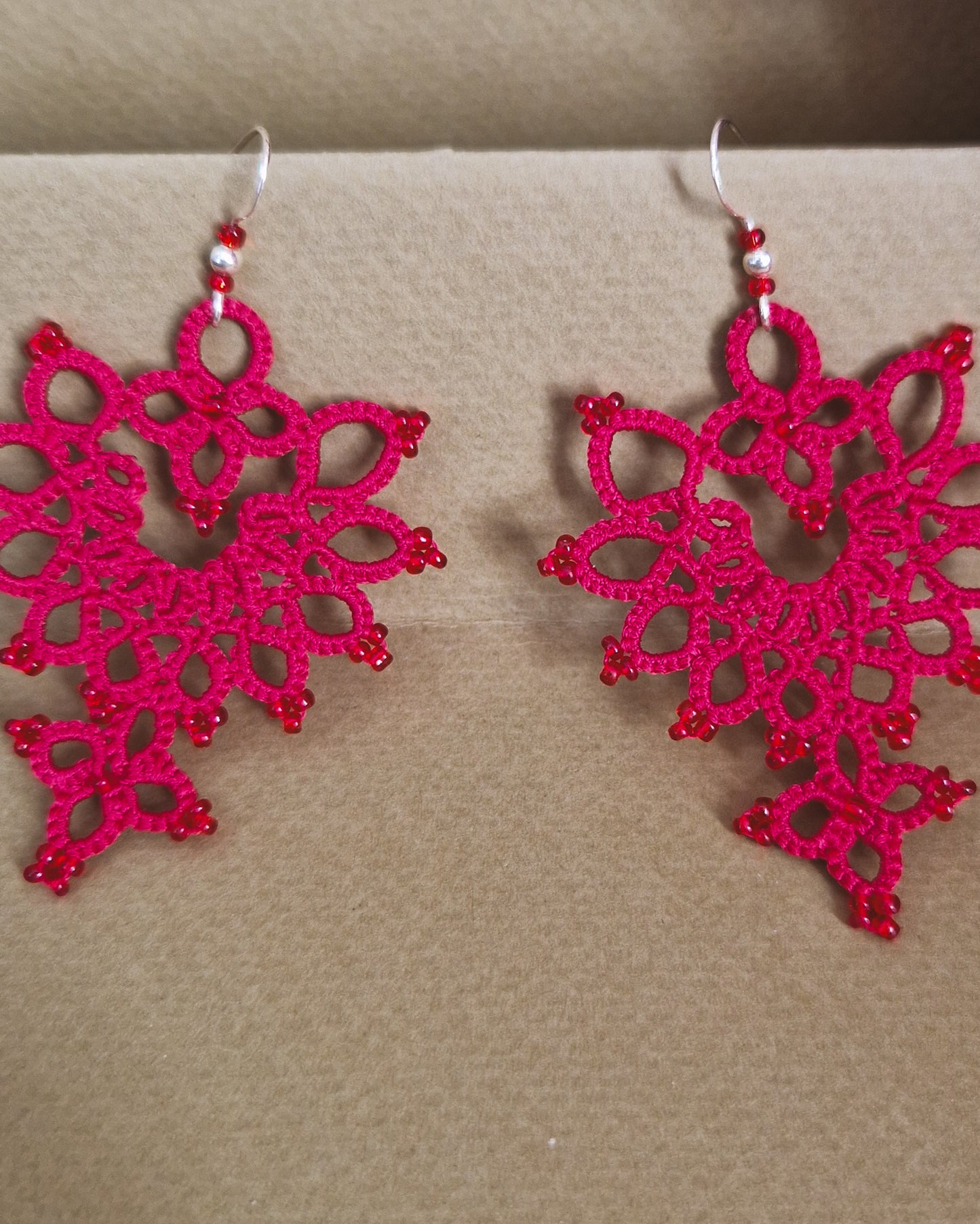 Aphrodite Red – Tatting Earrings and Bracelet Set