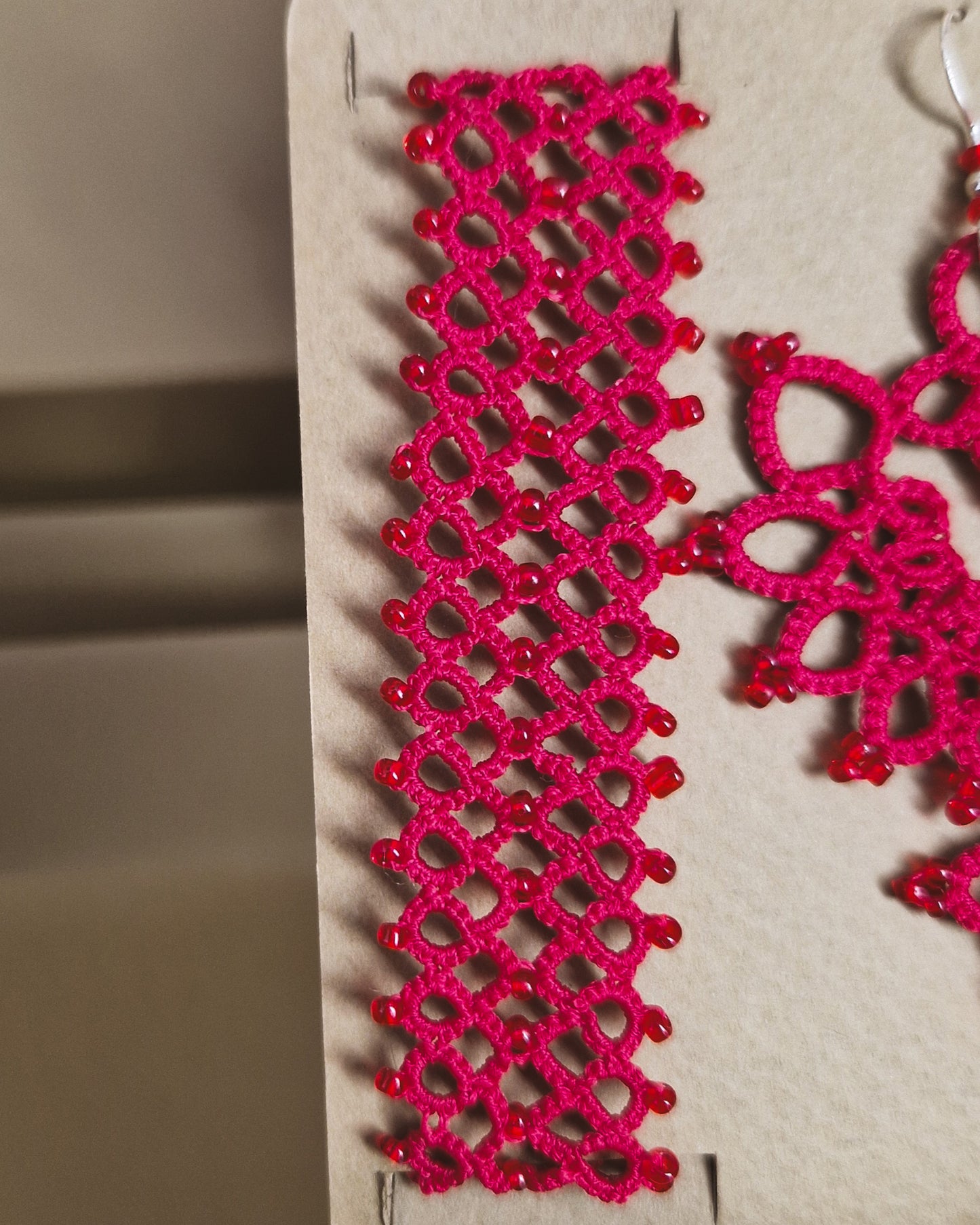 Aphrodite Red – Tatting Earrings and Bracelet Set