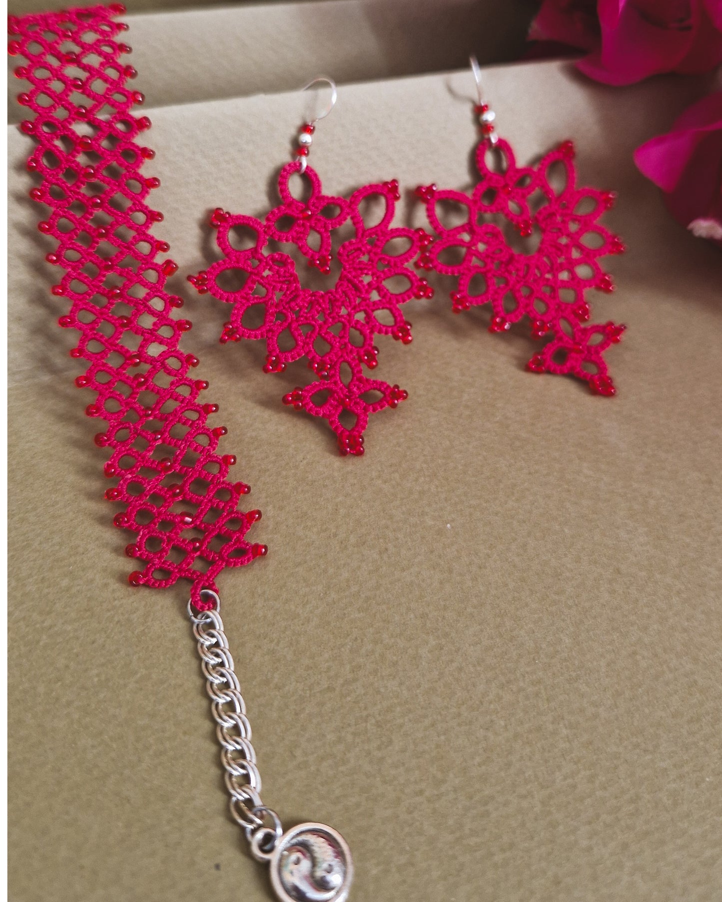 Aphrodite Red – Tatting Earrings and Bracelet Set